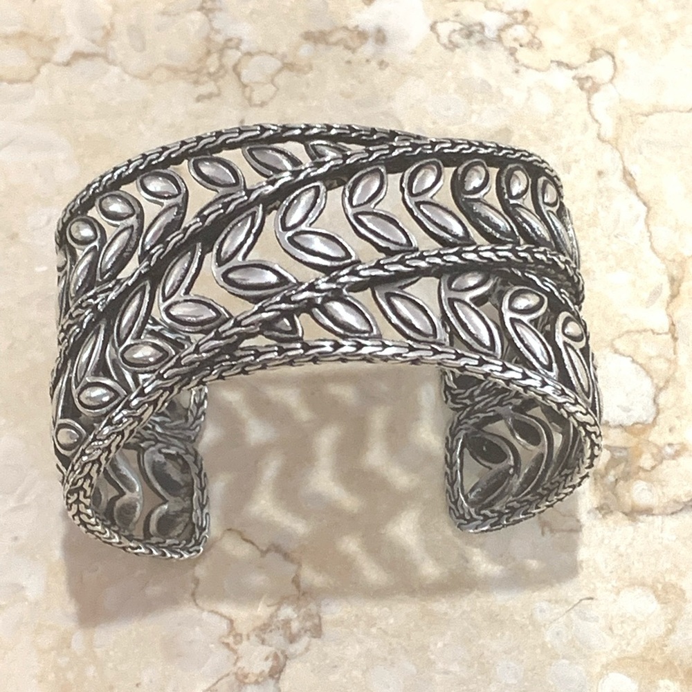 Perfect John Hardy leaves bangle cuff silver 925 holiday gift